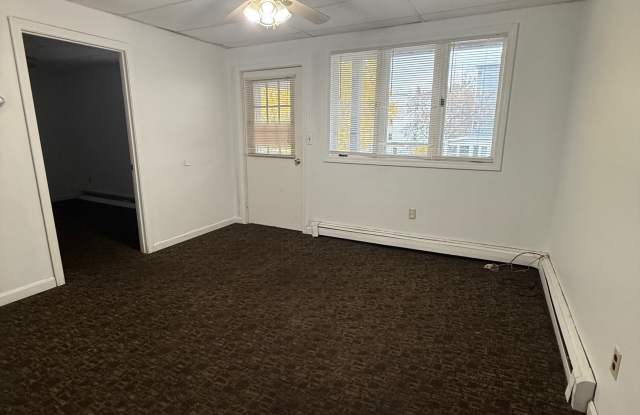 559 Hillsboro Street Unit 3 - 559 Hillsboro Street, Berlin, NH 03570