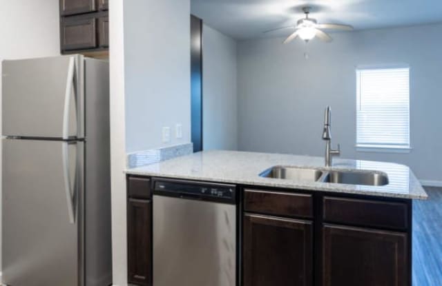 5033 Crainway Dr Gallery 2