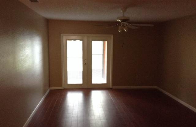 4120 Plantation Cove Drive Unit 301 Gallery 3