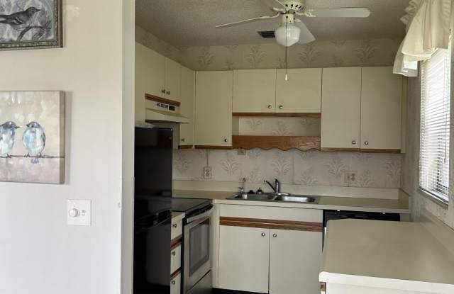 21 Lake Vista Trail - 21 Lake Vista Trail, St. Lucie County, FL 34952