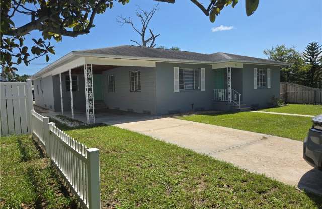 5126 30TH AVENUE N photos photos