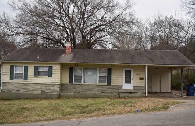 Cozy Comfort in a Great Location: Spacious 3 Bed, 1 Bath Residence with Carport! photos photos