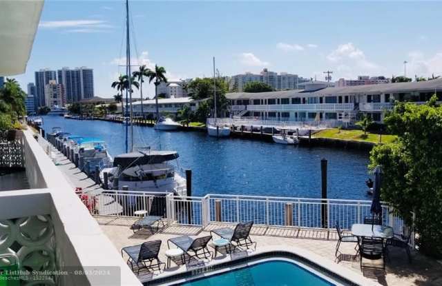 3220 Bayview Dr - 3220 Bayview Drive, Fort Lauderdale, FL 33306