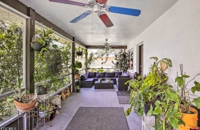 18401 Huckleberry Road Gallery 3