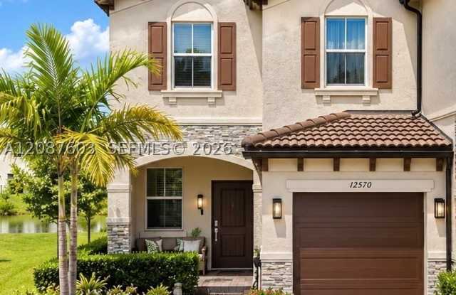 12570 NW 22nd Pl Gallery 3