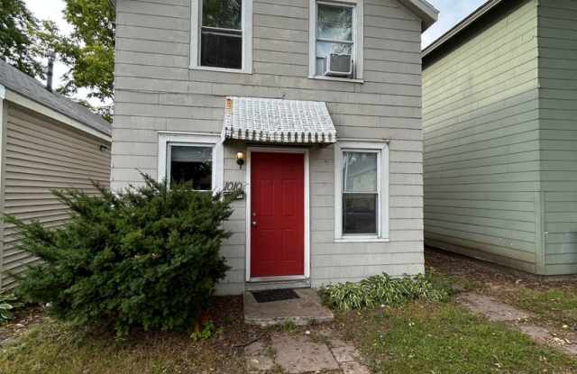 3 Bedroom House Near Campus photos photos