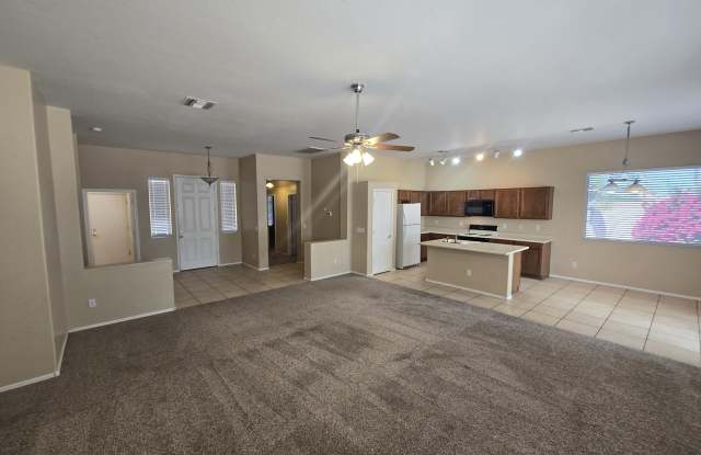 1580 North Racine Court Gallery 4