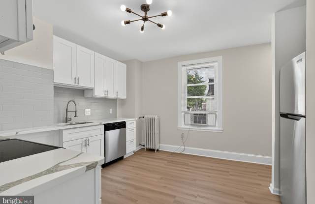 6347 MCCALLUM Street Gallery 3