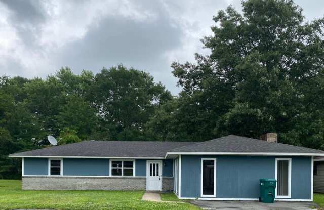 2311 Oakwood Road photos photos