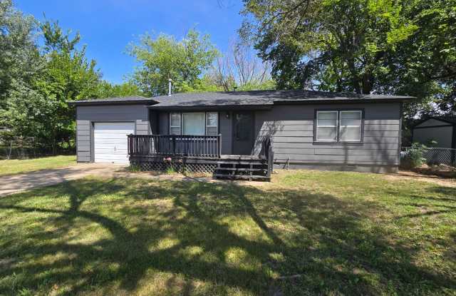 2 Bed 1 Bath House Pryor - 203 North Ora Street, Pryor Creek, OK 74361