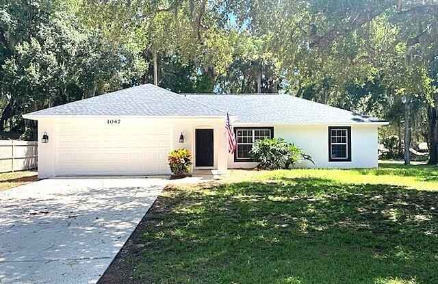 1047 S Myrtle Avenue photos photos