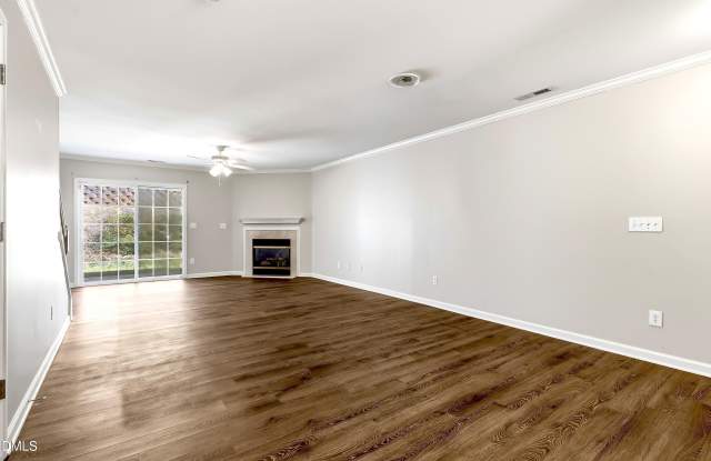 2607 Hamlet Green Drive Gallery 4