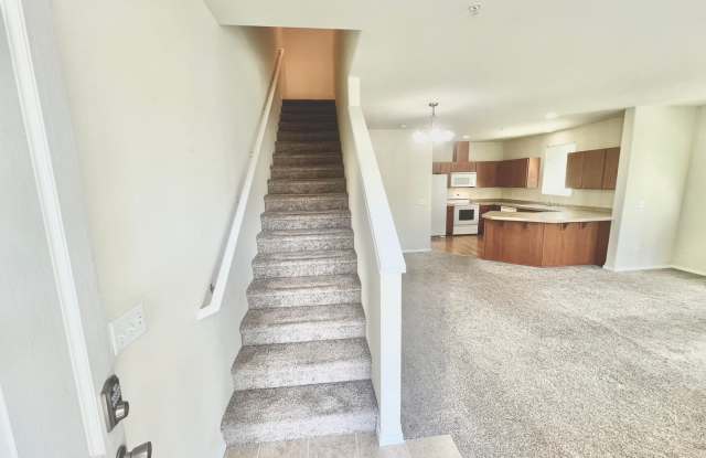 Spacious 3bd/2bath Condo In Dupont Gallery 3