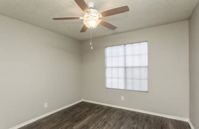 4063 Thousand Oaks Dr Gallery 3