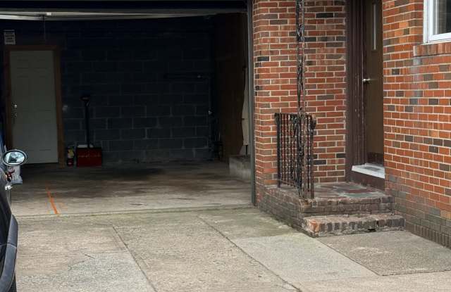 182 Farnham Avenue Gallery 2