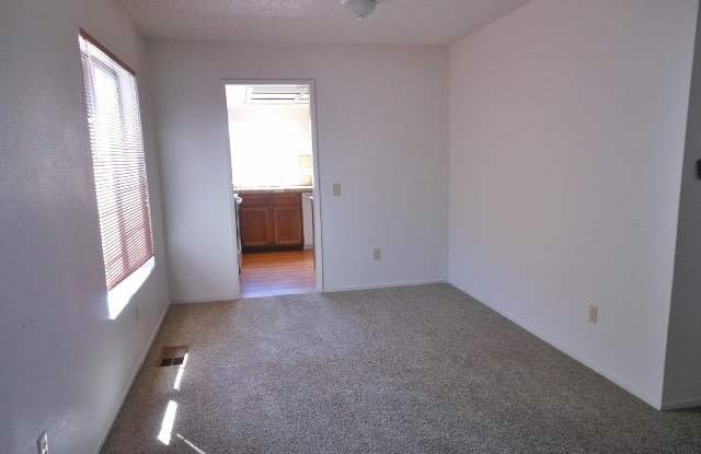 1405 Kendal Ct Gallery 4