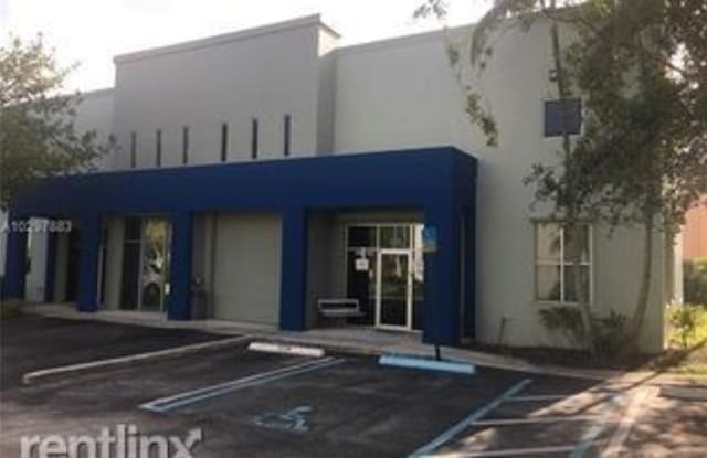 5779 NW 151st St Miami Lakes - 5779 Northwest 151st Street, Miami Lakes, FL 33014