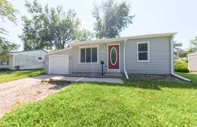 Updated 3 Bedroom with Attached Garage photos photos