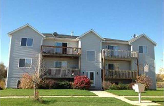 AVAILABLE NOW!!! 2 bedroom, 1 bath condo in charming Oxford! photos photos