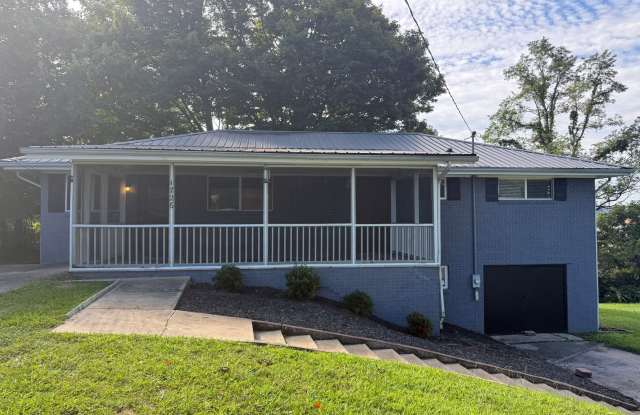 3 Bedroom 2 Bathroom Home in Greeneville, TN Gallery 1