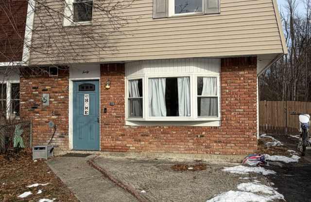 For Rent – 40 Sarah Lane, Middletown, NY 10941 photos photos