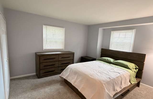 6008 Dewey Drive Gallery 1