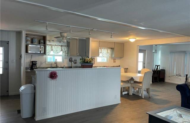 14734 CONSTITUTION Way photos photos