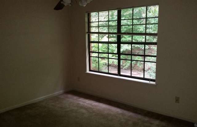 1811 Reservoir Road Gallery 3