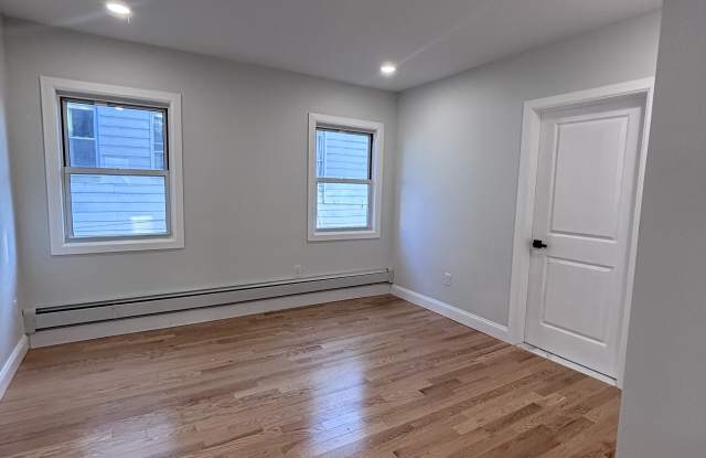 550 E 25th St Gallery 3
