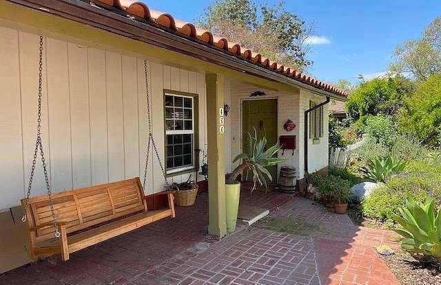 466 W 10th photos photos