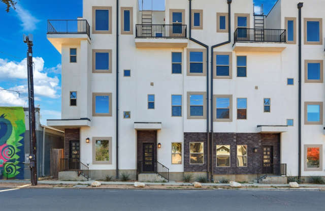 1817 N ST MARYS ST unit: 102 photos photos