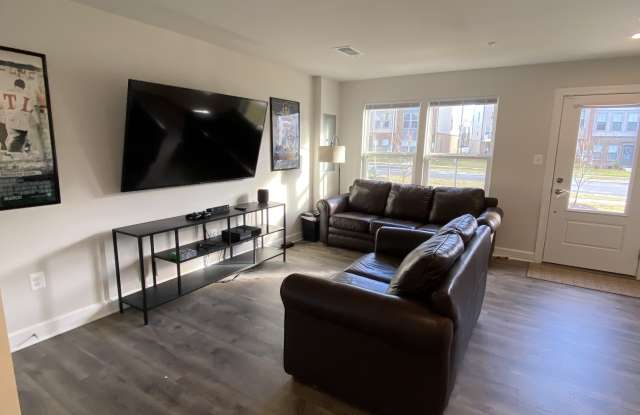 295 Phoenix Drive photos photos