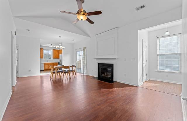 4 Maravista Avenue - 4 Maravista Avenue, Greenville County, SC 29617