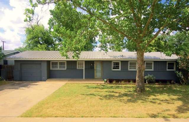 3114 40th Street photos photos