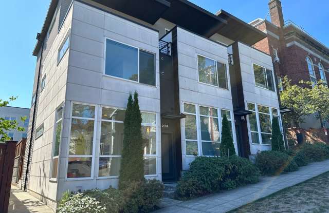 Stunning Central District Townhome photos photos