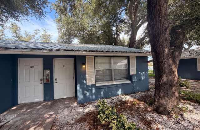 PET FRIENDLY!! Move‑in‑ready 1 bedroom, 1 bathroom residence located in the heart of Nokomis. photos photos