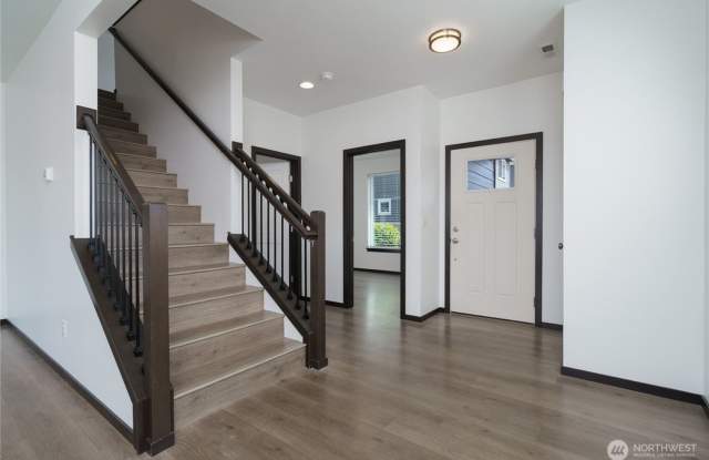 Mount Vernon 4 Bedroom Gallery 3
