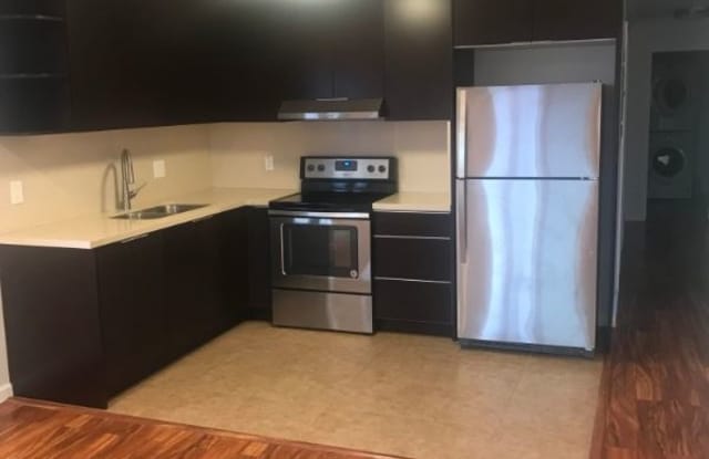 2036 Aupuni Street - 2036 Aupuni Street, Honolulu, HI 96817