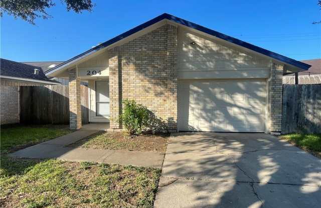 204 Rattan Drive - 204 Rattan Drive, Victoria, TX 77901 204 Rattan Drive - 204 Rattan Drive, Victoria, TX 77901
