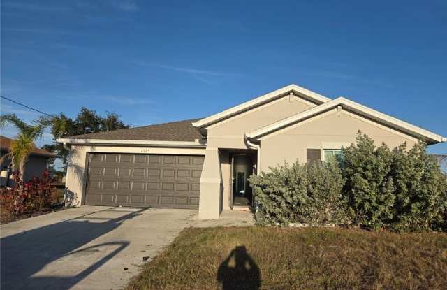 4125 NE 15th Place photos photos 4125 NE 15th Place photos photos