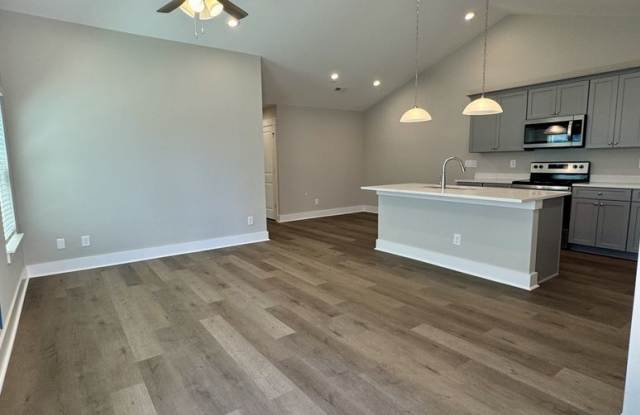 121 Brawley Villas Place Gallery 3