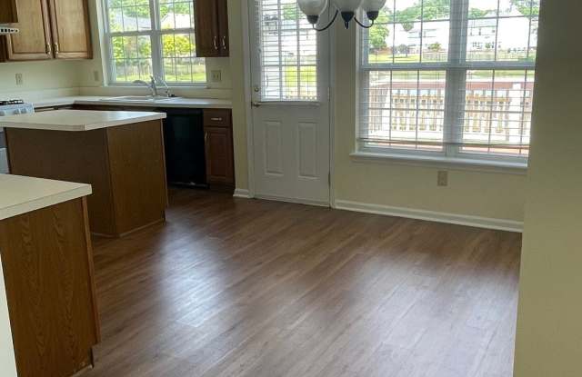 5806 Tanager Lane Gallery 2