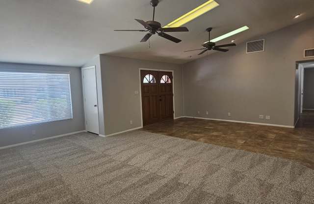 7720 E Catalina Dr Gallery 2