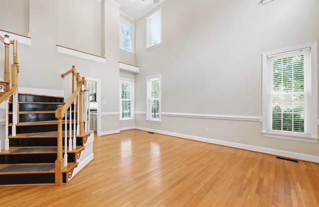 105 Halpen Drive Gallery 3
