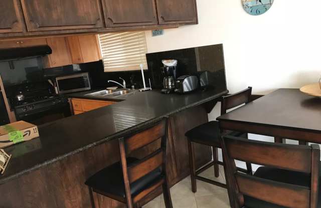 3014 W. Oceanfront - Lower Gallery 2