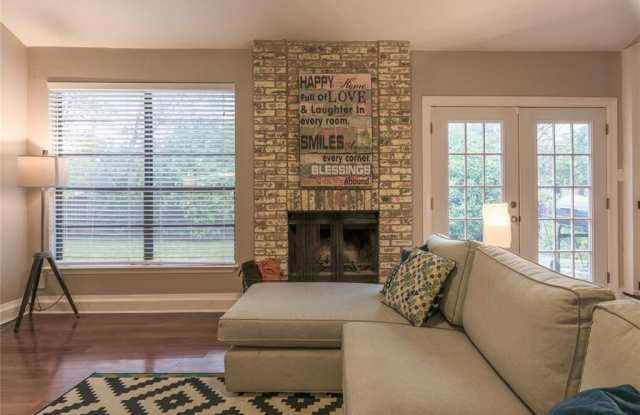 Great Home Close to the Domain! - 1503 Cricket Hollow Drive, Austin, TX 78758