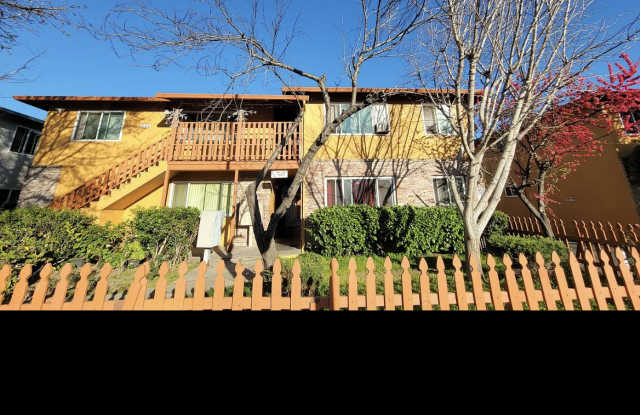 508 S Willard Ave photos photos