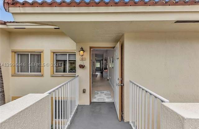 6245 SW 47th Mnr Gallery 2