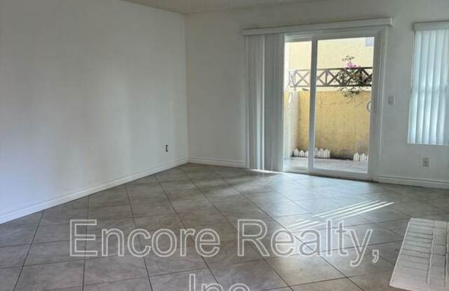 2085 Lakeridge Cir Gallery 2