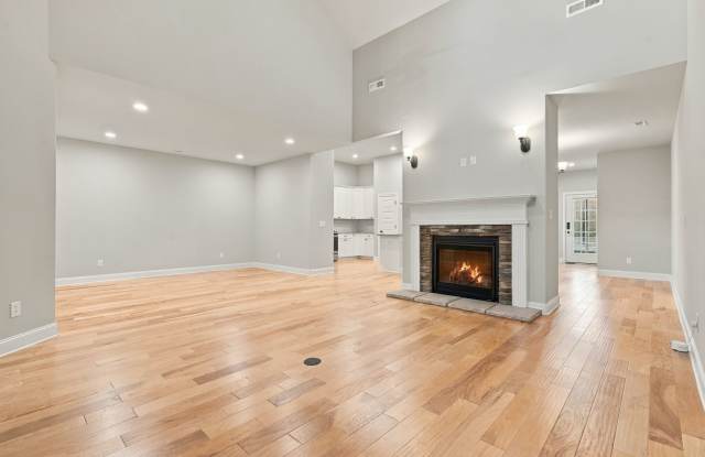 Move-In Ready Huntsville Gem with Spacious Living Gallery 4
